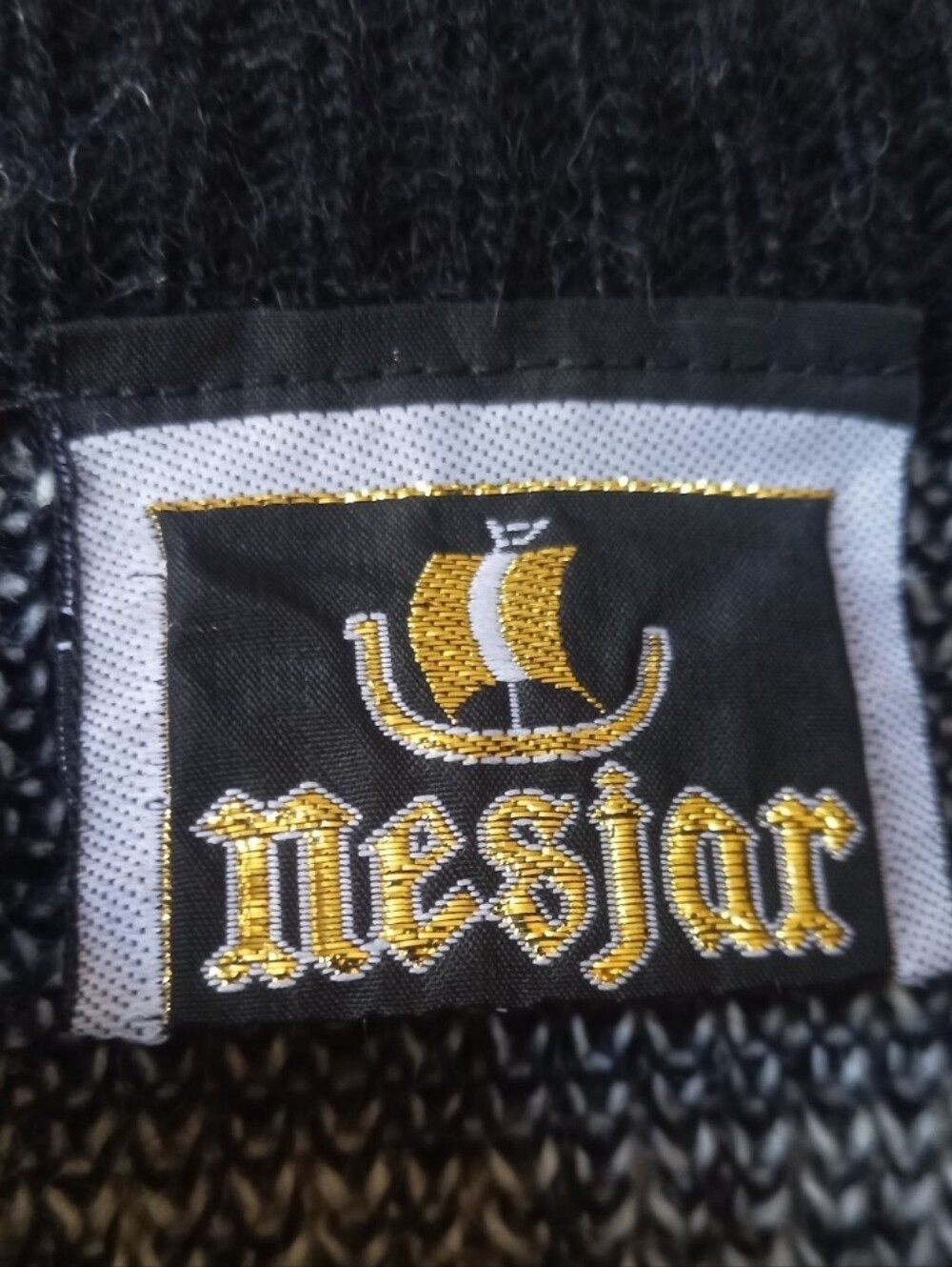 Nesjar Norwegian vintage chunky 100% wool sweater with a reindeer motif - Picture 10 of 14